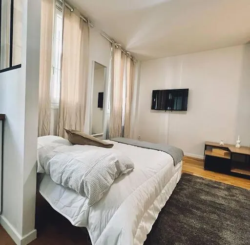 Tres Beau Studio Refait A Neuf 2